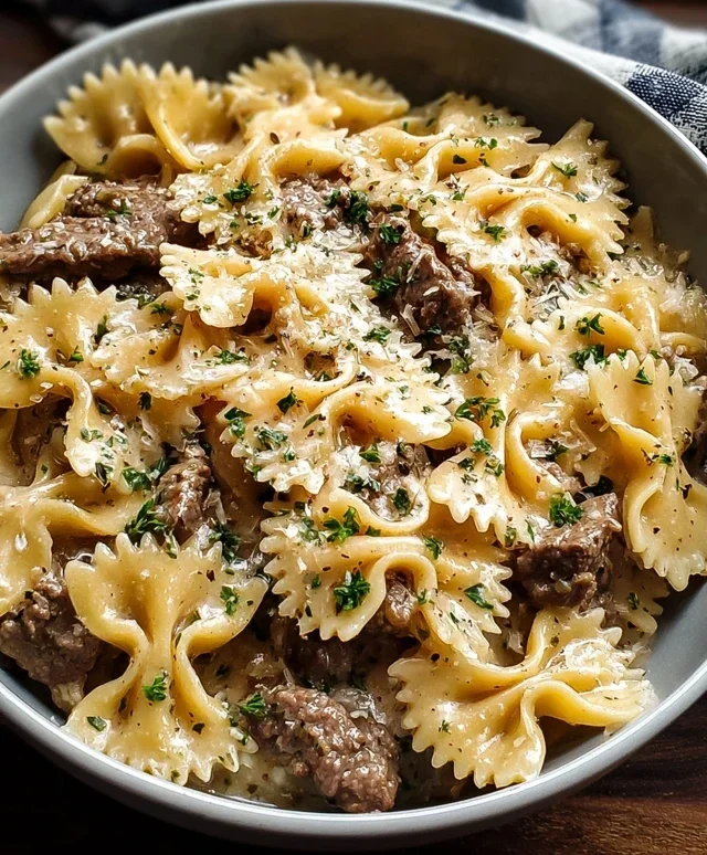 One Pot Creamy Garlic Pasta (Just 20 Minutes!)